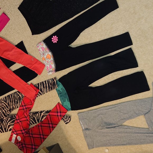 Girls clothes sizes 4-5 to 10-12 - Picture 9 of 10